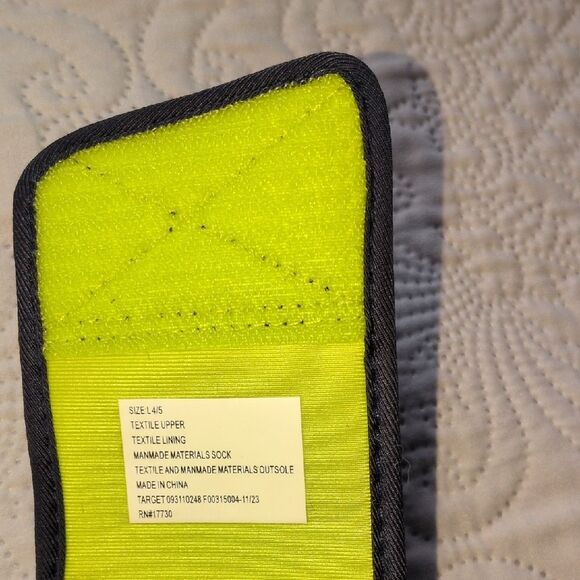 💲⬇️Puma Kids Sandals - Black and Gray - Picture 10 of 11